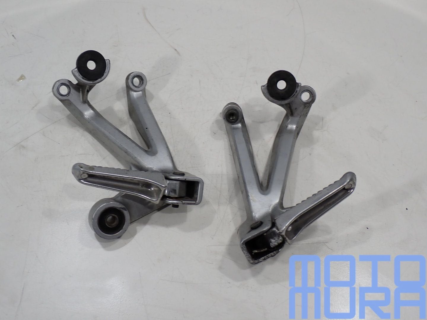 Duo voetsteunen voor de Suzuki GSXR 600 & 750 SRAD 1996 2000, Motoren, Onderdelen | Suzuki, Gebruikt, -, -, Ophalen of Verzenden