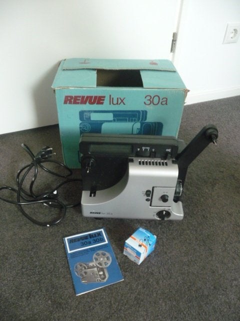 Filmprojector - revue lux 30a, Ophalen, 1960 tot 1980, Projector