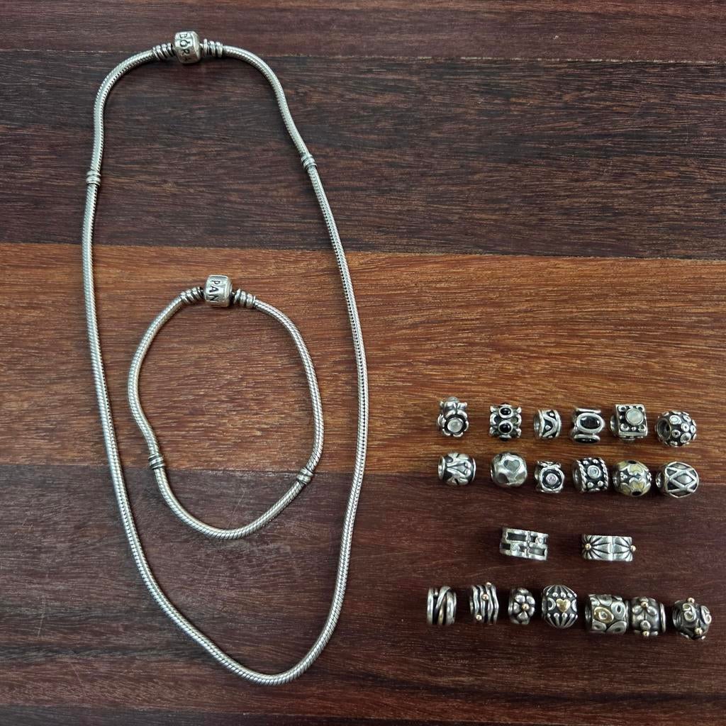 Prachtige Pandora set: bedels, stoppers, ketting en armband, Ophalen of Verzenden, Zo goed als nieuw, Zilver, Pandora
