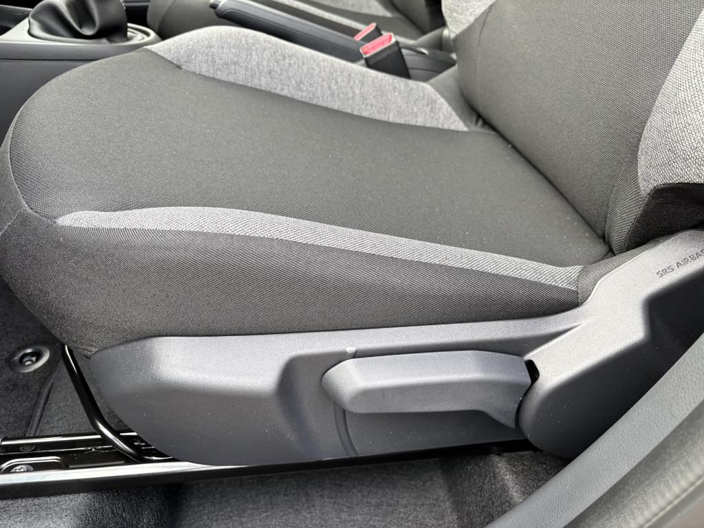 Toyota Aygo X 1.0 VVT-i MT Play,Apple Carplay Android Auto A, Stof, Gebruikt, 920 kg, 4 stoelen