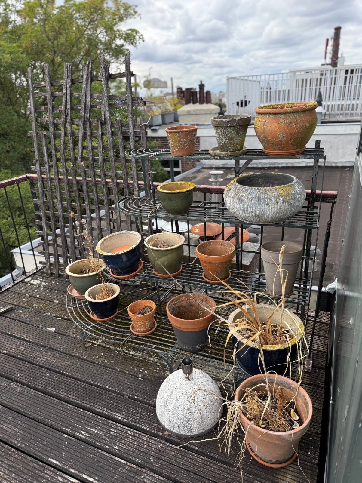 Gratis Plantenrek - potten zijn weg., Tuin en Terras, Ophalen, Gebruikt, Rond, Metaal