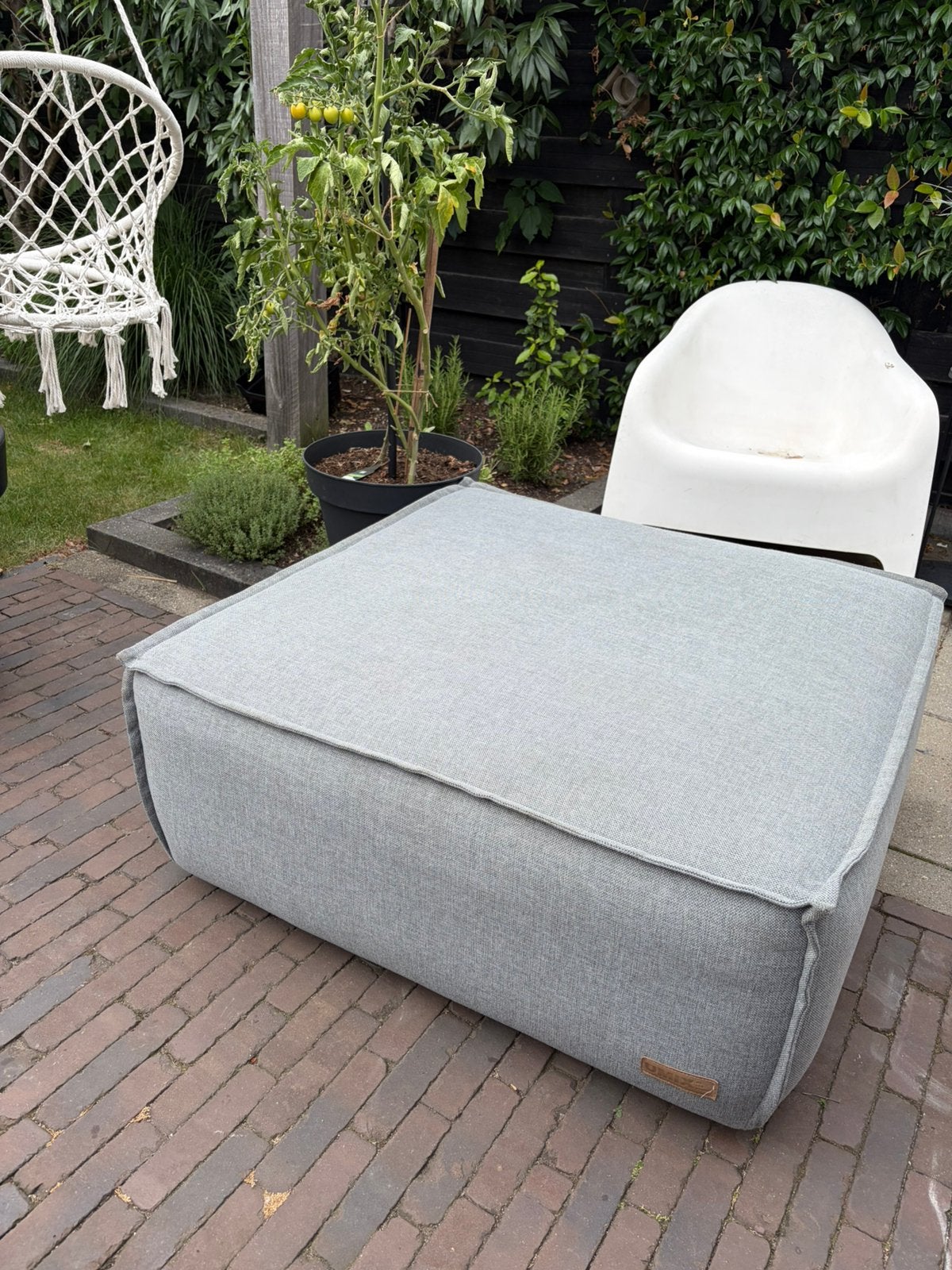 Grijze hocker, Tuin en Terras, Tuinmeubel-accessoires, Ophalen, Gebruikt