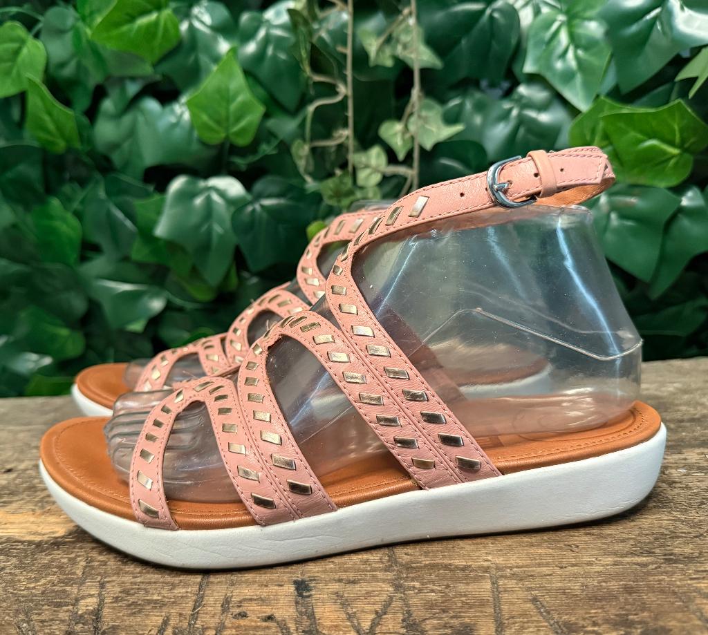 Bijna Nieuwe prachtige sandalen van Fitflop maat 38