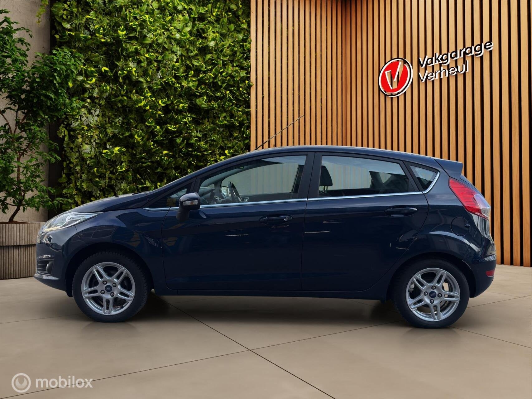 Ford Fiesta 1.0 Titanium 80Pk ✅5Drs ✅Boekjes ✅Nap, Auto's, 525 kg, Met garantie (alle), Blauw, Verwarmde buitenspiegels