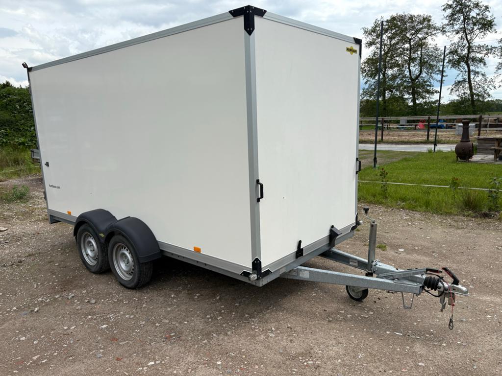 Humbaur gesloten aanhangwagen 2500kg 407x177x200cm, Ophalen, Zo goed als nieuw