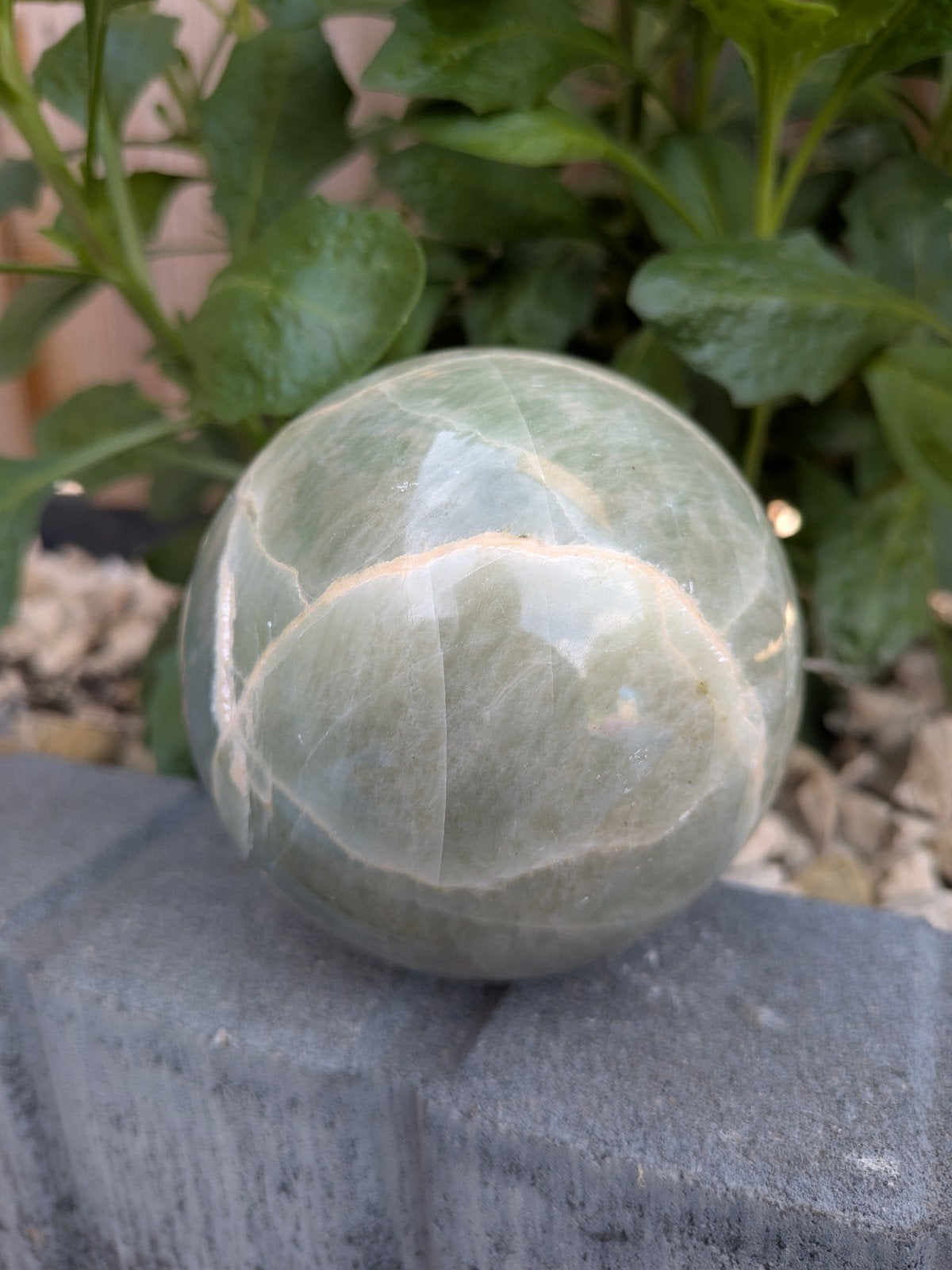 Groene Maansteen Bol – 658 gram – 7,8 cm, Ophalen of Verzenden, Mineraal