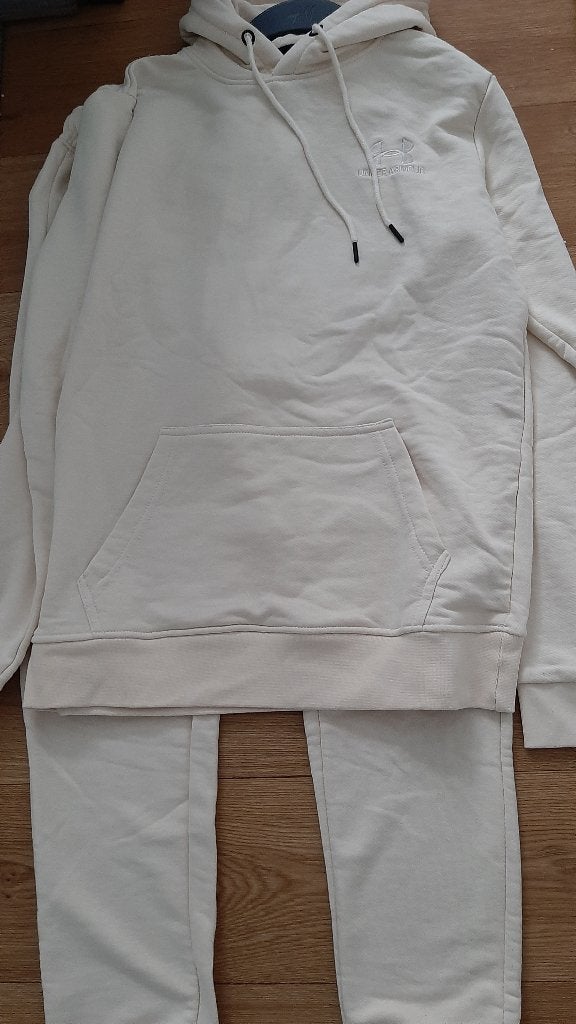 Nieuw under armour set, Beige, Under Armour, Ophalen of Verzenden, Algemeen