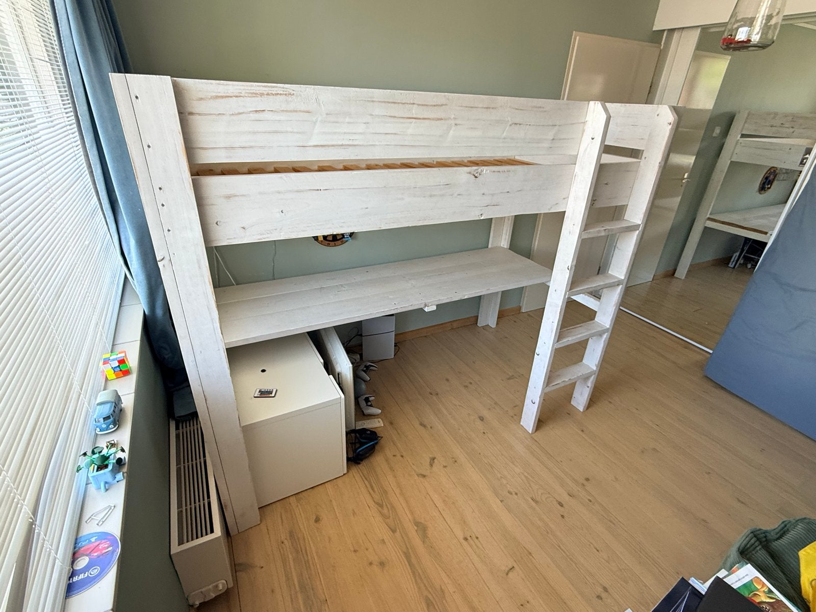 Stoere hoogslaper van steigerhout met bureau, Ophalen, Gebruikt, Eenpersoons, Wit