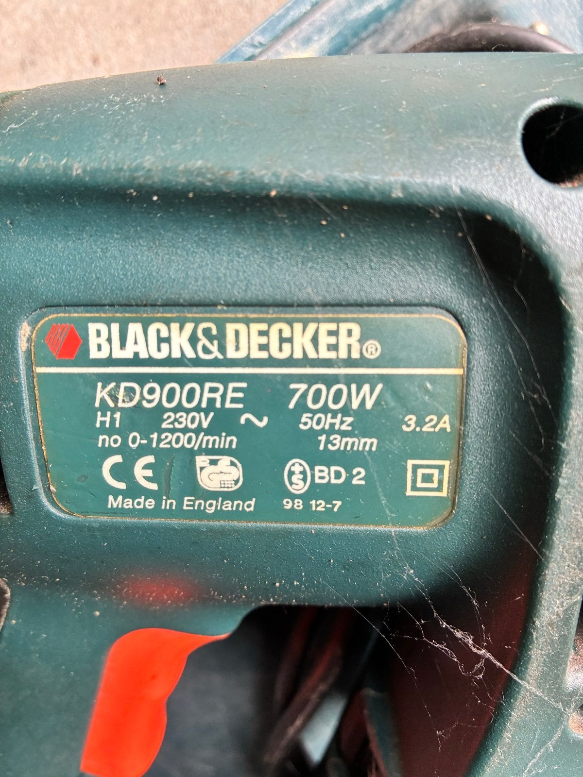 Black & Decker KD900RE Boorhamer 700W, Boor- en/of Breekhamer, Ophalen of Verzenden, Klopboormechanisme, Gebruikt