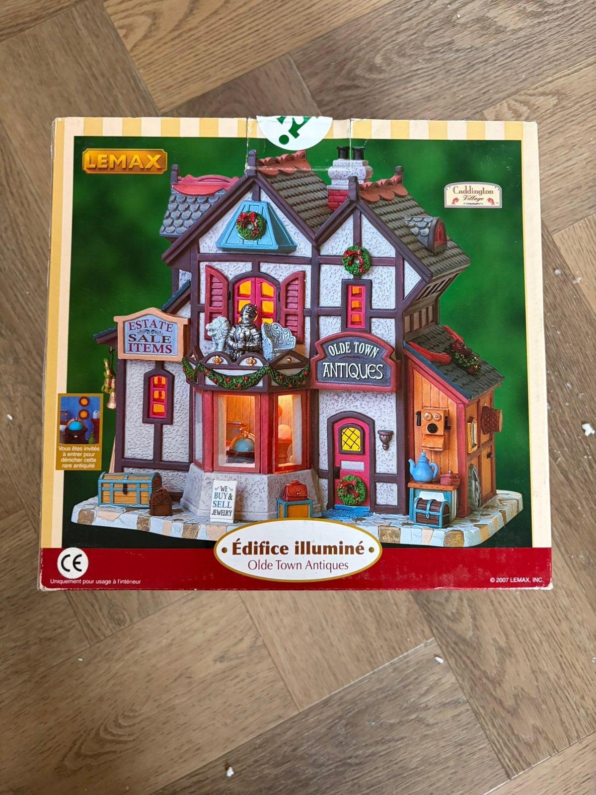 Lemax old town antiques 75604, Diversen, Kerst, Ophalen of Verzenden, Zo goed als nieuw