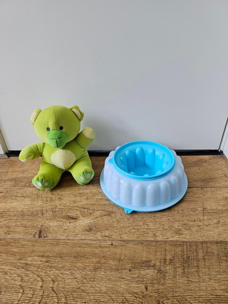 Tupperware blauwe puddingvorm - 23 cm, Huis en Inrichting, Keuken | Tupperware, Ophalen of Verzenden, Nieuw, Blauw, Bak of Kom