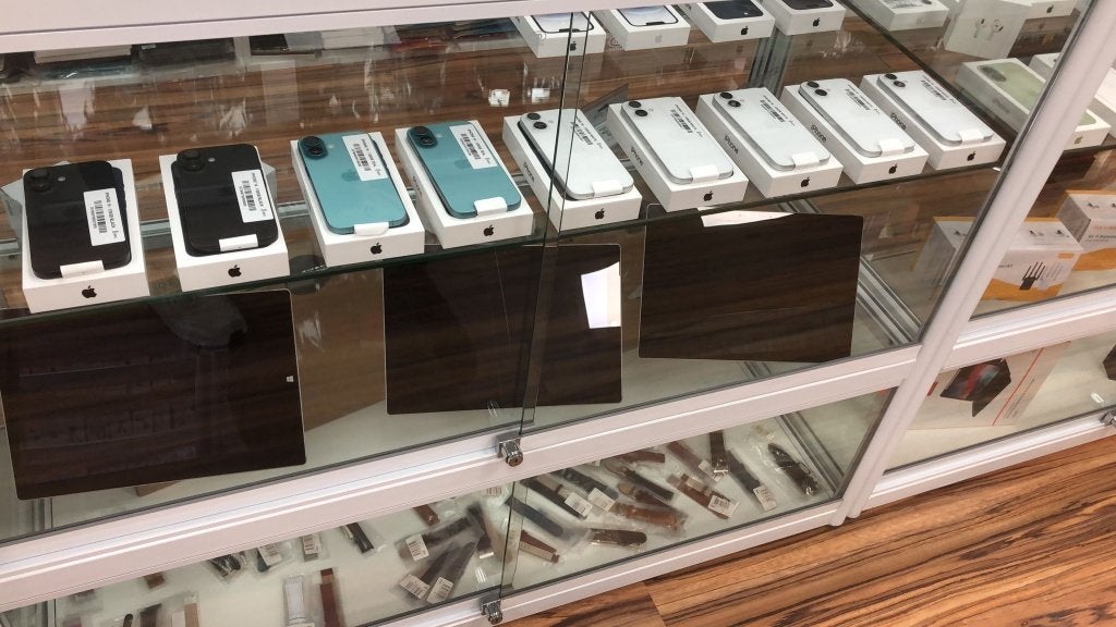 iphone 13 pro / iphone 14 pro / iphone 15 / iphone 16  256gb, Ophalen of Verzenden, Zo goed als nieuw, Overige typen