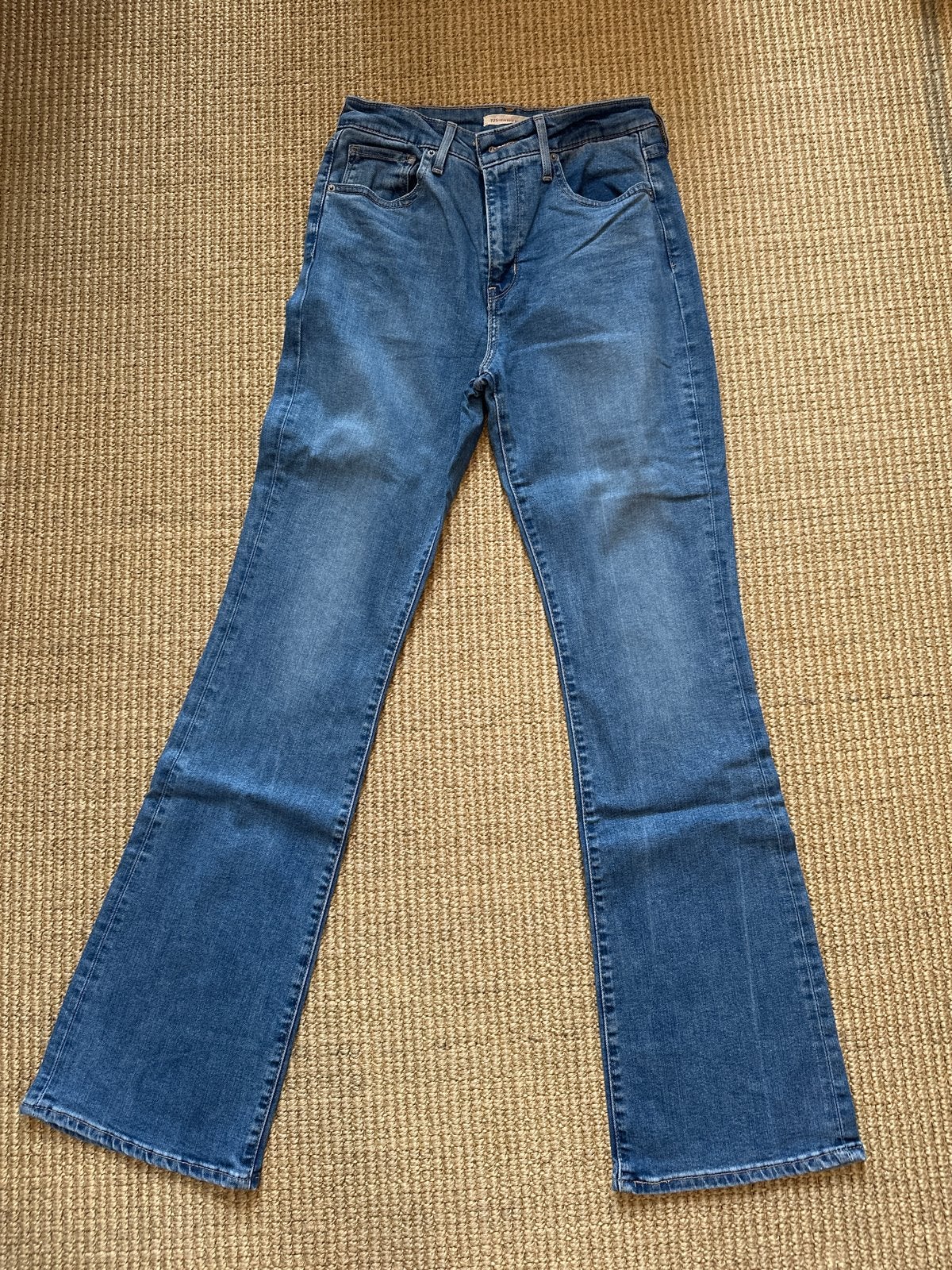 Levi's 725 High Rise Bootcut Jeans W28, Ophalen of Verzenden, Zo goed als nieuw, Blauw, W28 - W29 (confectie 36)