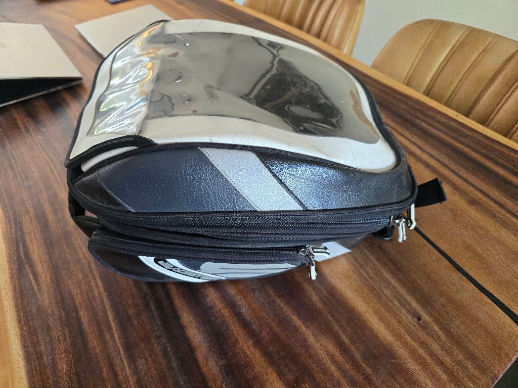 Bagster leren tanktas, ook te gebruiken als rugtas, Motoren, Ophalen of Verzenden, Zo goed als nieuw