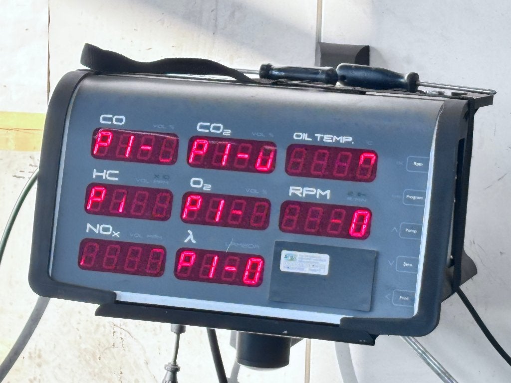 APK straat. 4-gas tester, remmenbank en koplampapparaat, Auto diversen, Ophalen, Gebruikt, Arex, Nvt