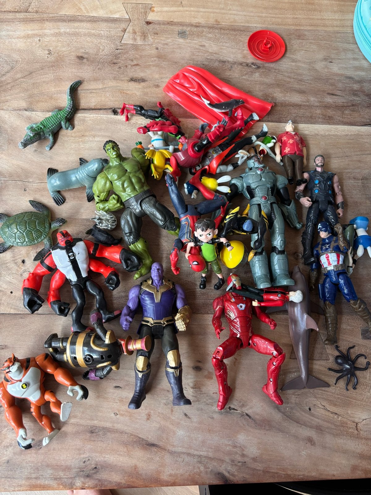 Grote collectie actiefiguren: Marvel, Ben 10 en meer, Kinderen en Baby's, Speelgoed | Actiefiguren, Ophalen, Gebruikt