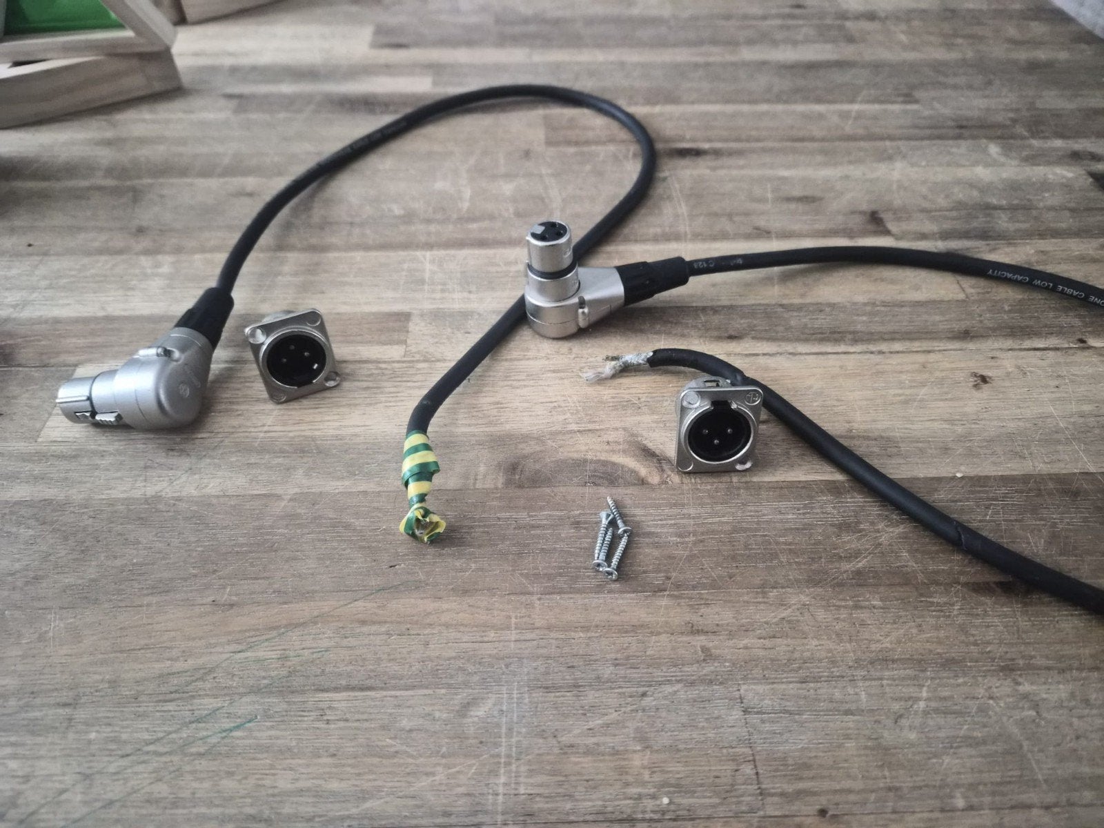 XLR-kabels met haakse connectoren en chassisdelen, Ophalen of Verzenden, Gebruikt, Apparatuur