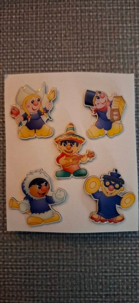 efteling pins carnaval festival set, Ophalen of Verzenden, Zo goed als nieuw, Button of Speldje