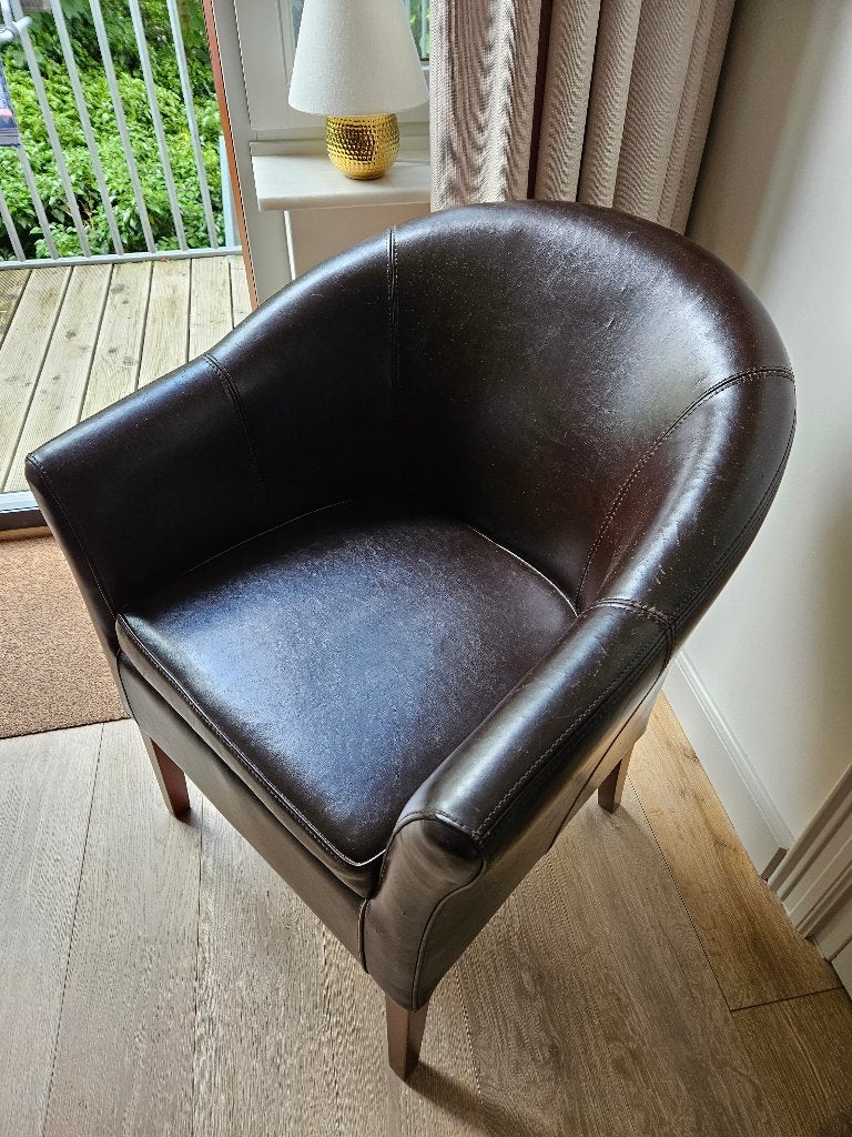 leren stoelen/kuipjes, Huis en Inrichting, Stoelen, Ophalen, Gebruikt, Twee, Bruin