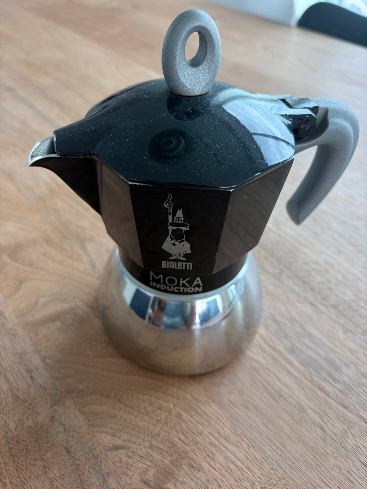 Bialetti Moka Induction - Zo goed als nieuw, Overige modellen, Gemalen koffie, Ophalen of Verzenden, Zo goed als nieuw