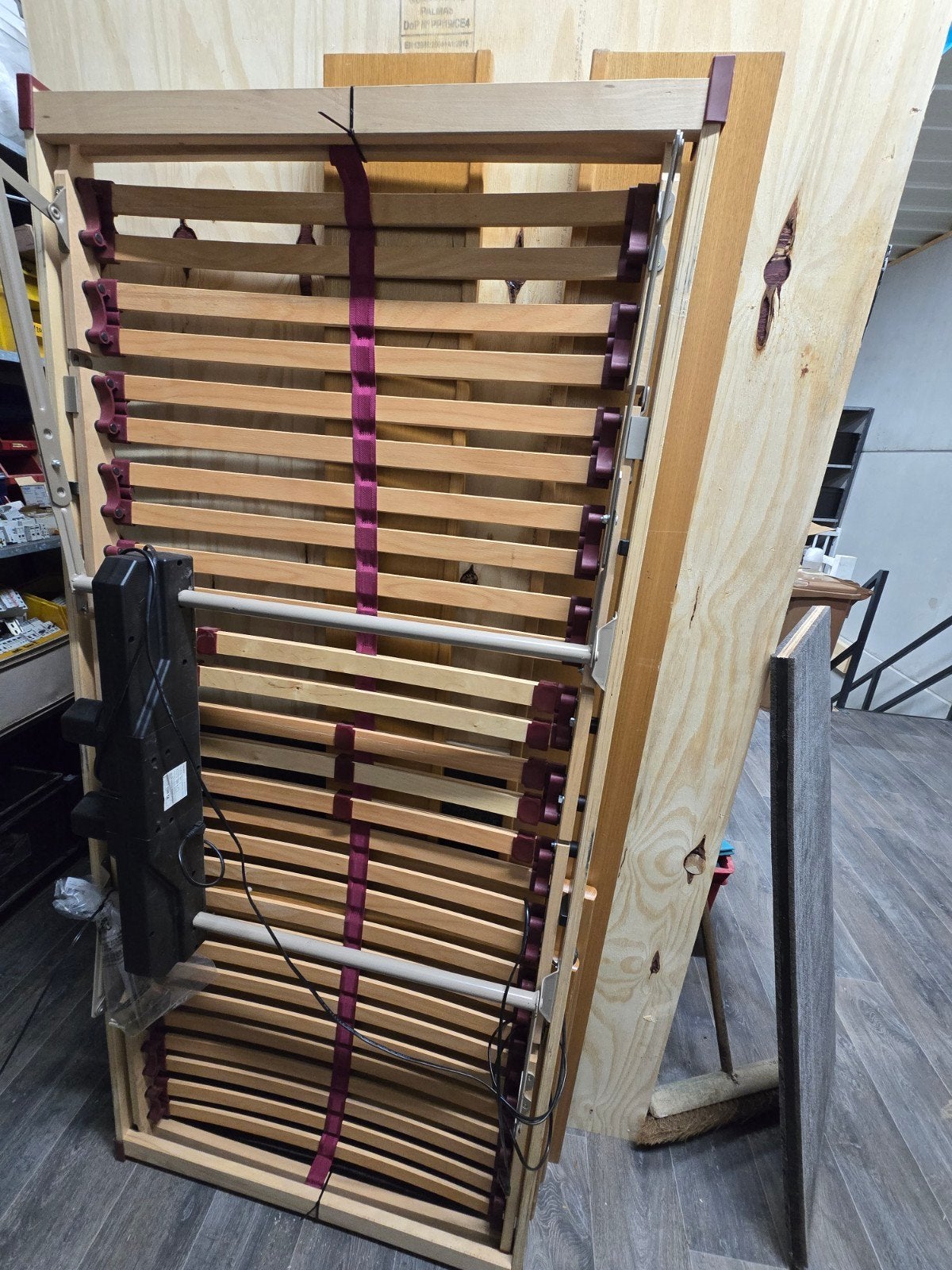 Eenpersoons elektrisch verstelbare lattenbodem 90x200, Ophalen, 90 cm, Eenpersoons, Hout
