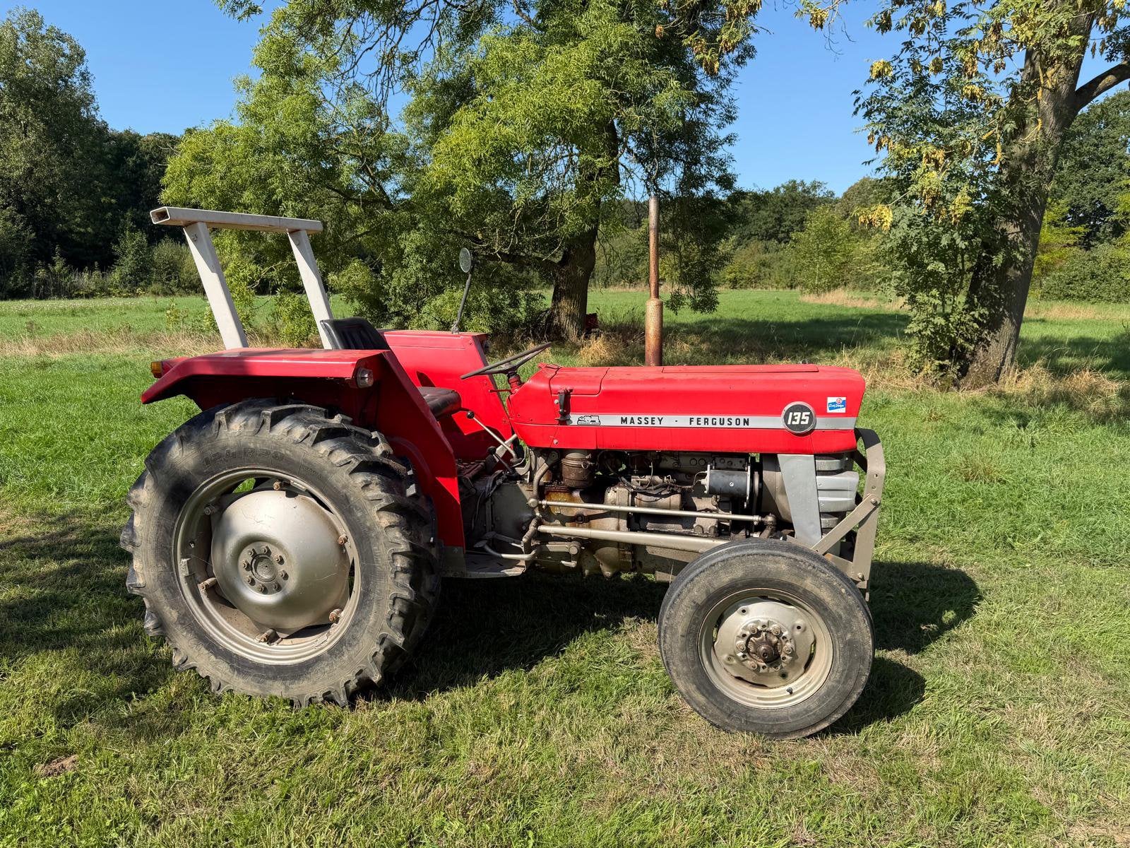 Massey Ferguson 135 Oldtimer Tractor, Zakelijke goederen, Tot 2500, Oldtimer, Ophalen of Verzenden, Tot 80 Pk