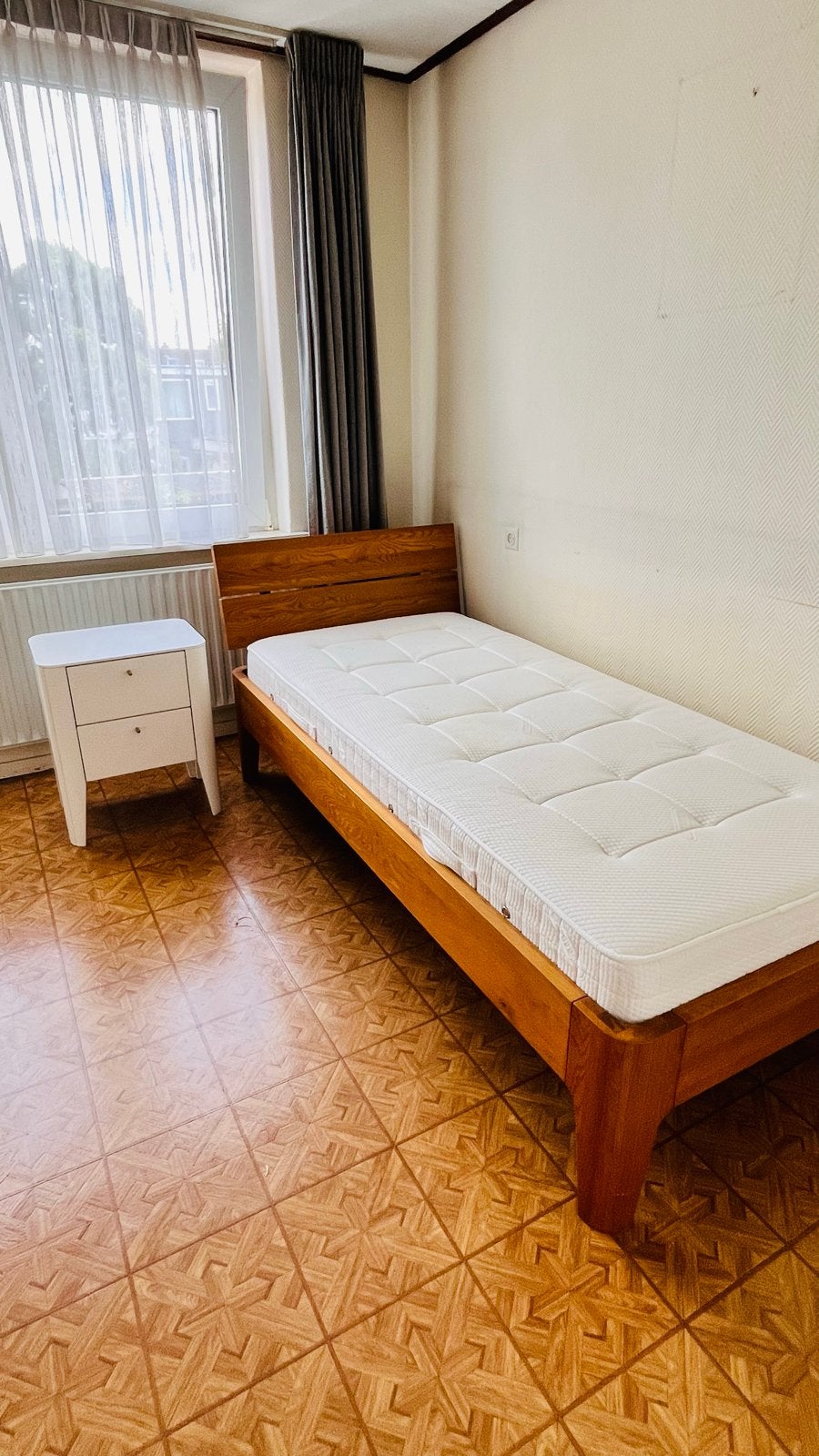 Auping Hasena ledikant 90/200 met Pullman matras en nachtka, Ophalen, 90 cm, Eenpersoons, Bruin