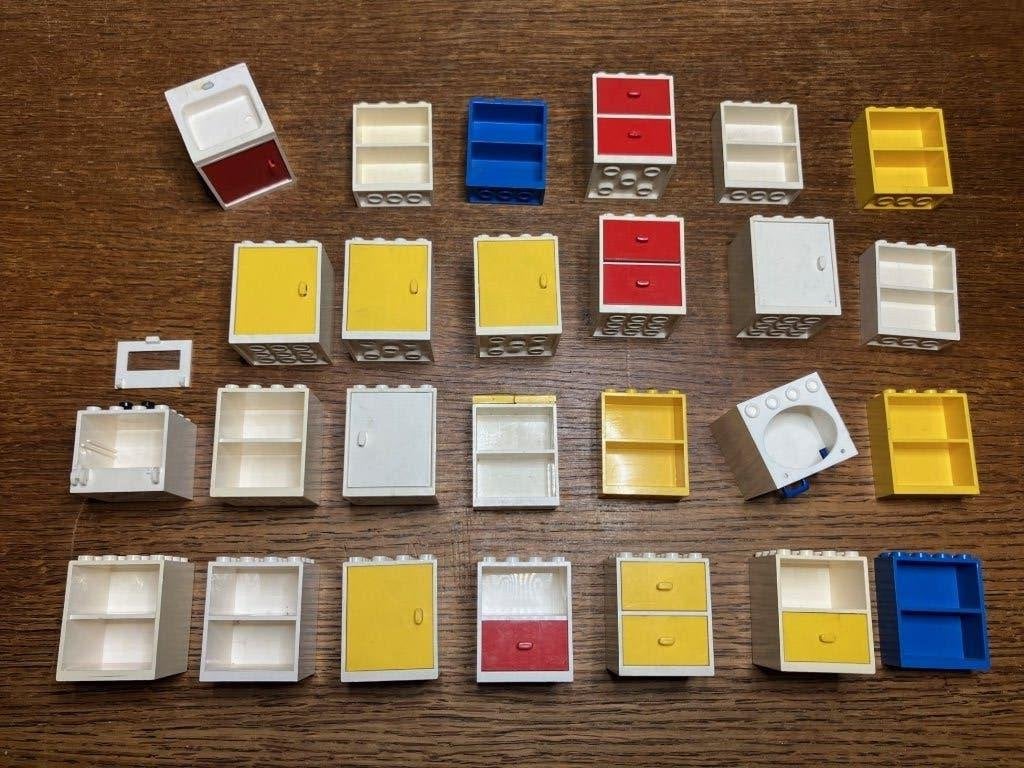 Lot LEGO Homemaker Vintage Meubels Kasten lades, Ophalen of Verzenden, Gebruikt, Losse stenen, Lego