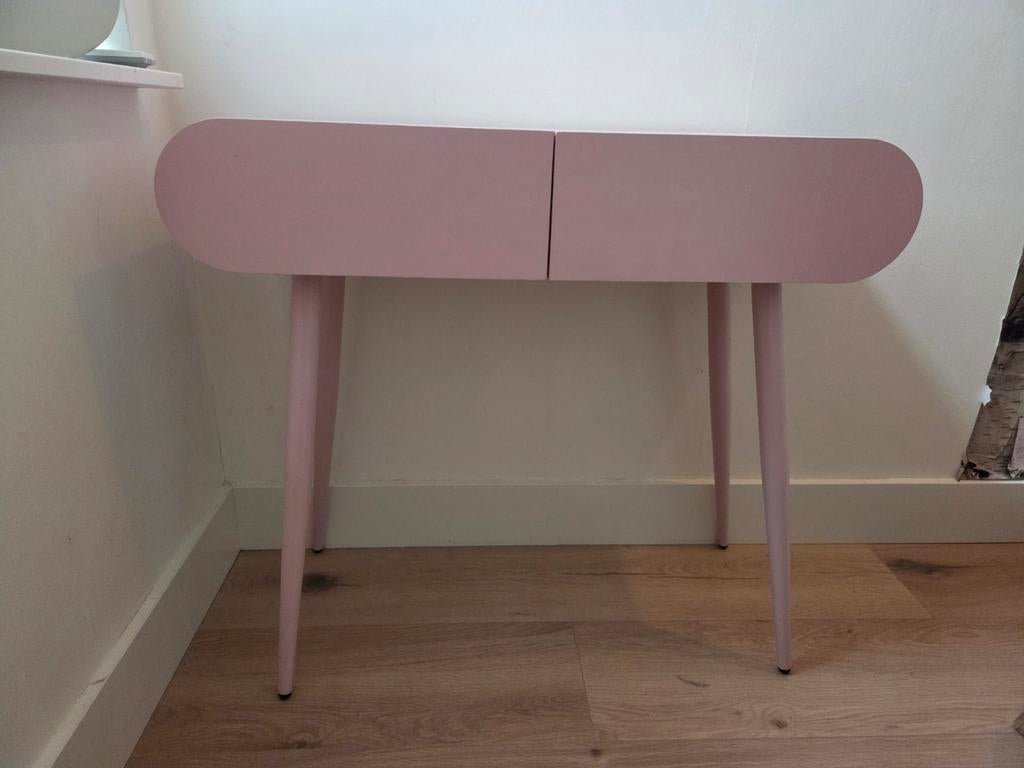 Roze bureau met lades - Ovaal design, Roze, Kinderbureau, Ophalen of Verzenden, Zo goed als nieuw
