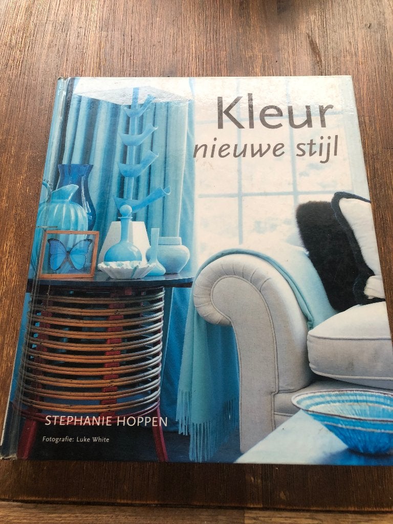 interieurboek Kleur nieuwe stijl, Ophalen of Verzenden, Gelezen, Interieur en Design