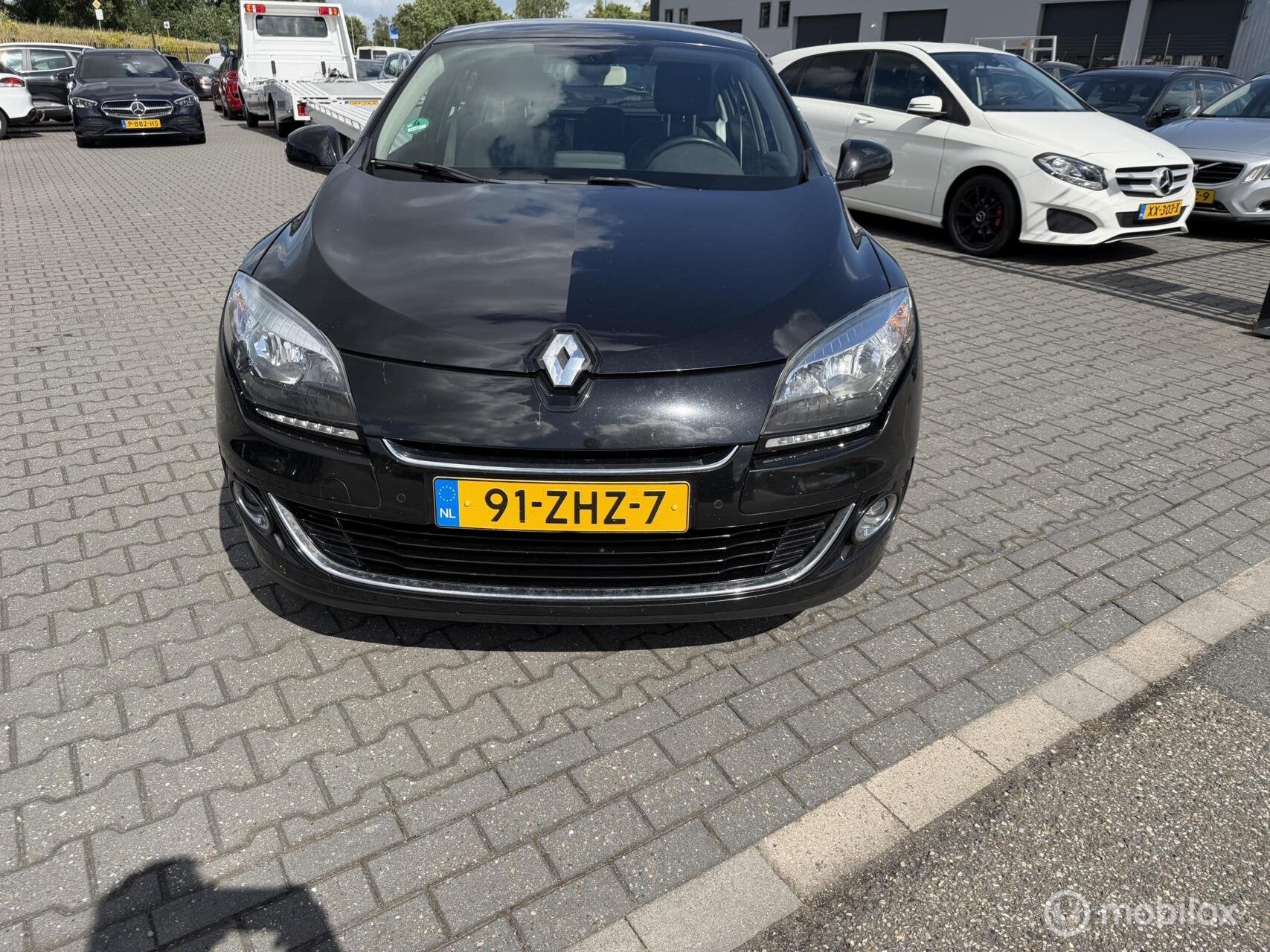 Renault Megane 1.5 dCi Bose navi camera let, Auto's, Renault, Euro 5, Gebruikt, Zwart, 4 cilinders