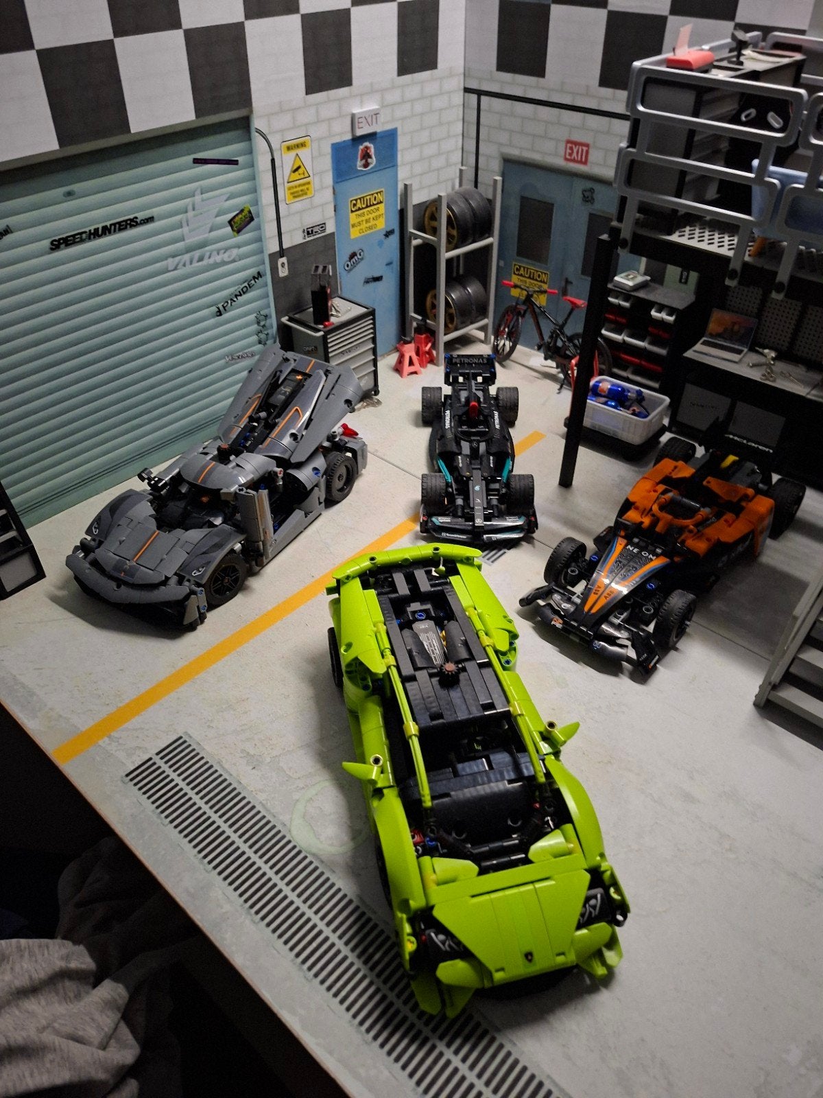 Lego Technic Jesko Lamborghini , Maclaren F1, AMG F1, Ophalen of Verzenden, Zo goed als nieuw