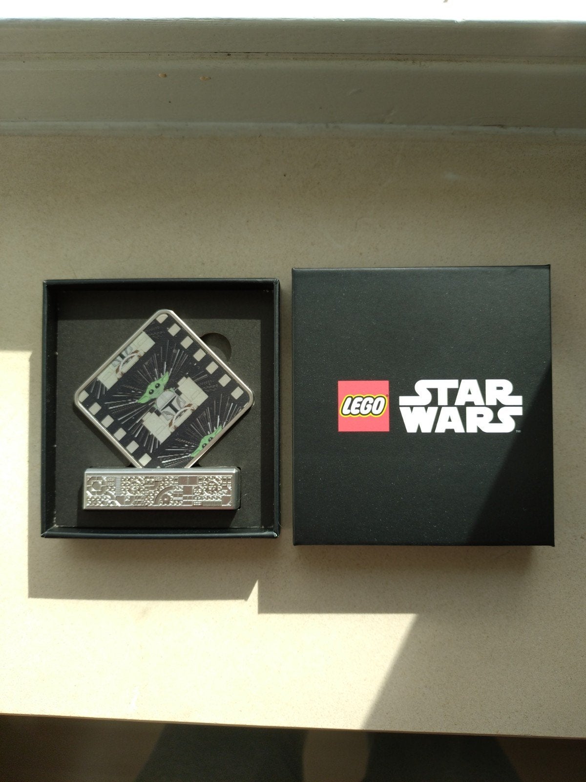 Lego Star Wars Metalen Display Grogu Mandalorian, Kinderen en Baby's, Star Wars, Lego, Overige typen, Nieuw
