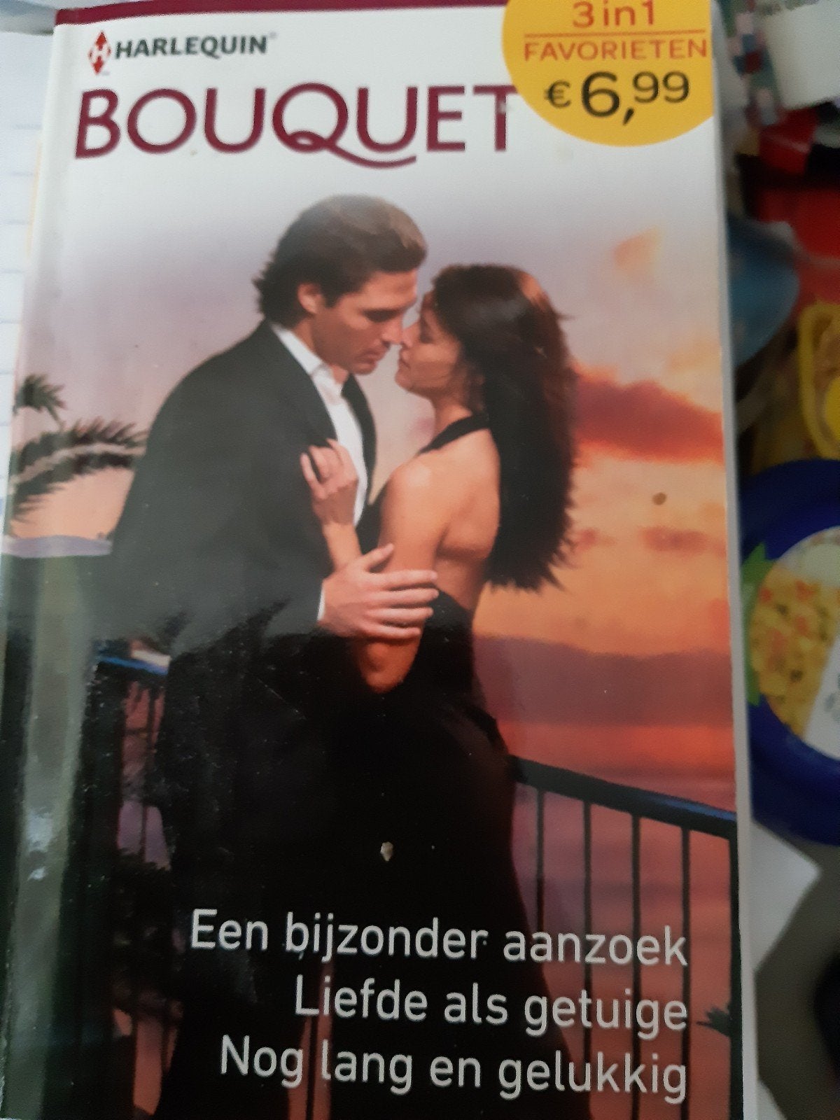 Bouquet roman 3 in 1, Ophalen of Verzenden, Zo goed als nieuw, Bouquet reeks, Nederland