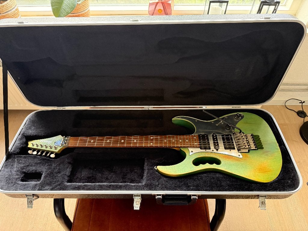 Ibanez JEM7BSB Steve Vai Signature zeldzaam, Muziek en Instrumenten, Snaarinstrumenten | Gitaren | Elektrisch, Gebruikt, Solid body