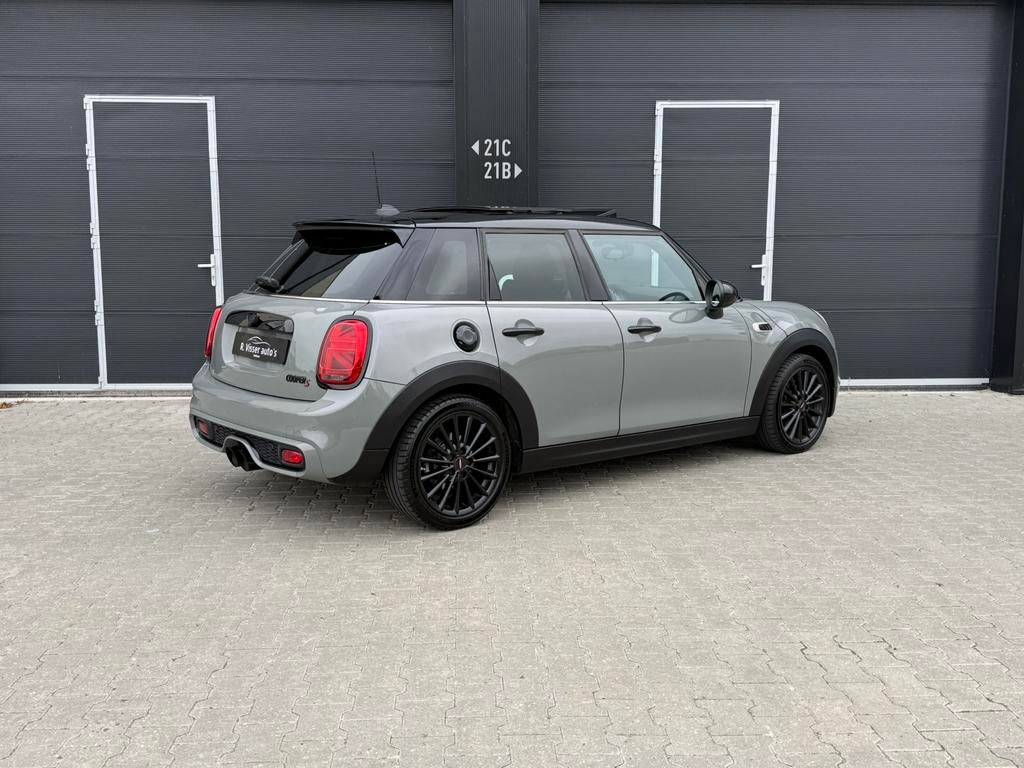 Mini Cooper S 2.0 2015 NAP!/Pano/Remus/Headup/Nardogrijs, Auto's, USB, Cooper S, Zilver of Grijs, 57 €/maand
