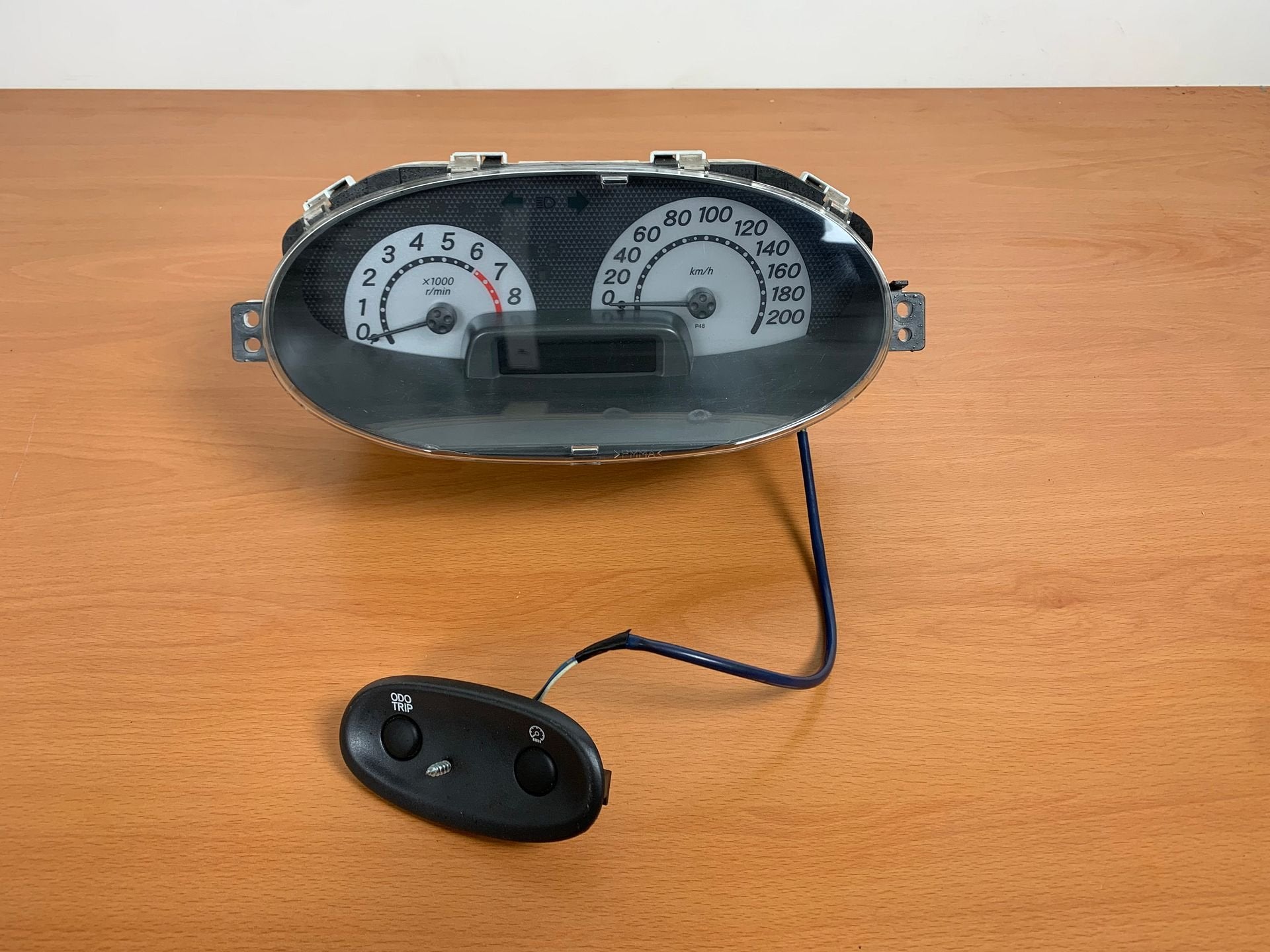 toyota yaris P1 T-sport  kilometerteller 1999 tot 2005 1.5 v, Gebruikt, -, -, Ophalen of Verzenden