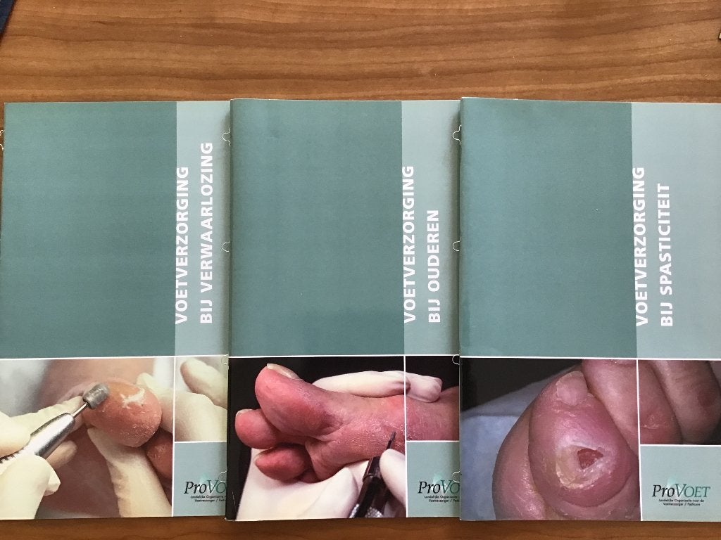 Opleiding medisch pedicure studieboeken, IMKO opleidingen, Ophalen of Verzenden, Zo goed als nieuw, MBO