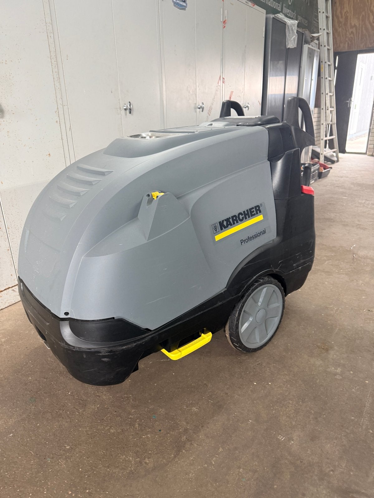 Kärcher Professional HDS 8/18-4 M Hogedrukreiniger, Ophalen