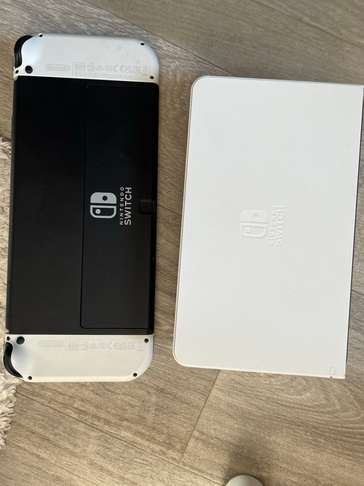Nintendo Switch OLED Wit - Zo goed als nieuw, Ophalen of Verzenden, Zo goed als nieuw, Met 2 controllers, Switch OLED