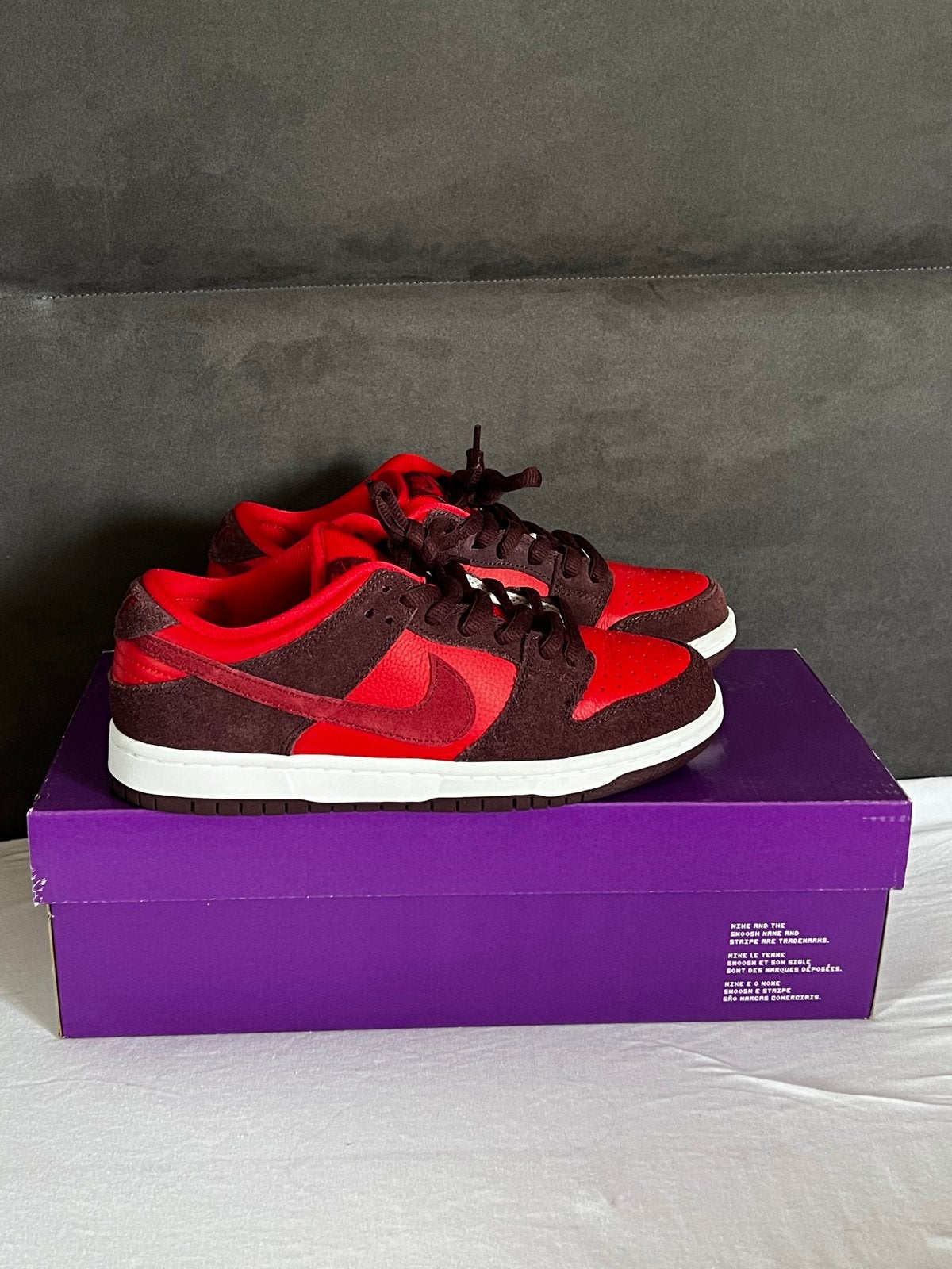 Nike SB Dunk Low “cherry”, Overige kleuren, Ophalen of Verzenden, Sneakers of Gympen, Zo goed als nieuw