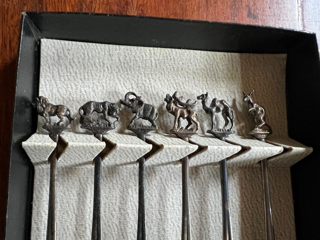 6 longdrink lepels met dierfiguren Van Kempen en Begeer, Antiek en Kunst, Ophalen of Verzenden, Zilver