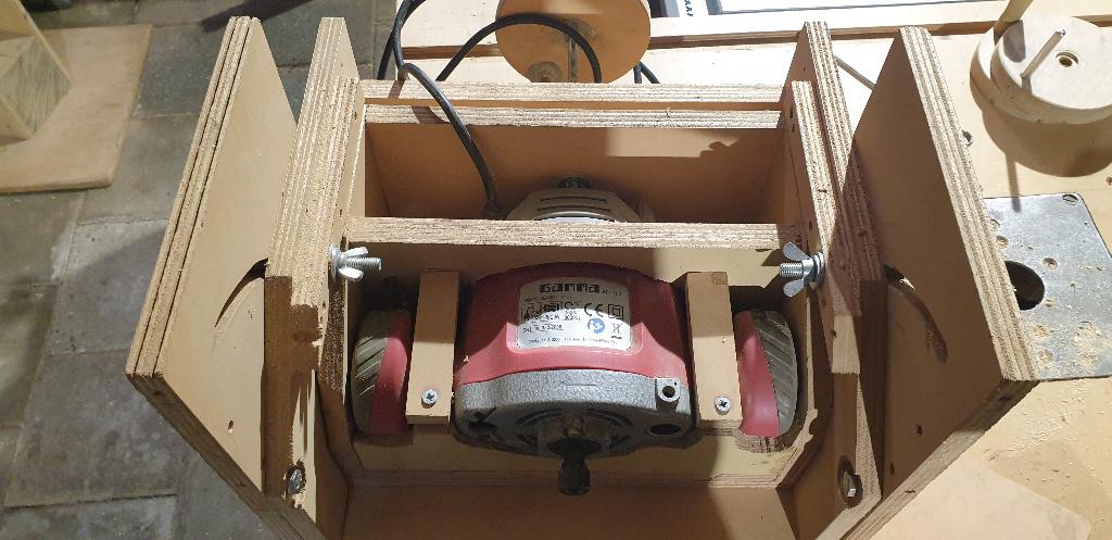 Bovenfrees 1200 W gamma, Ophalen of Verzenden, Gebruikt, Elektrisch, Bovenfrees