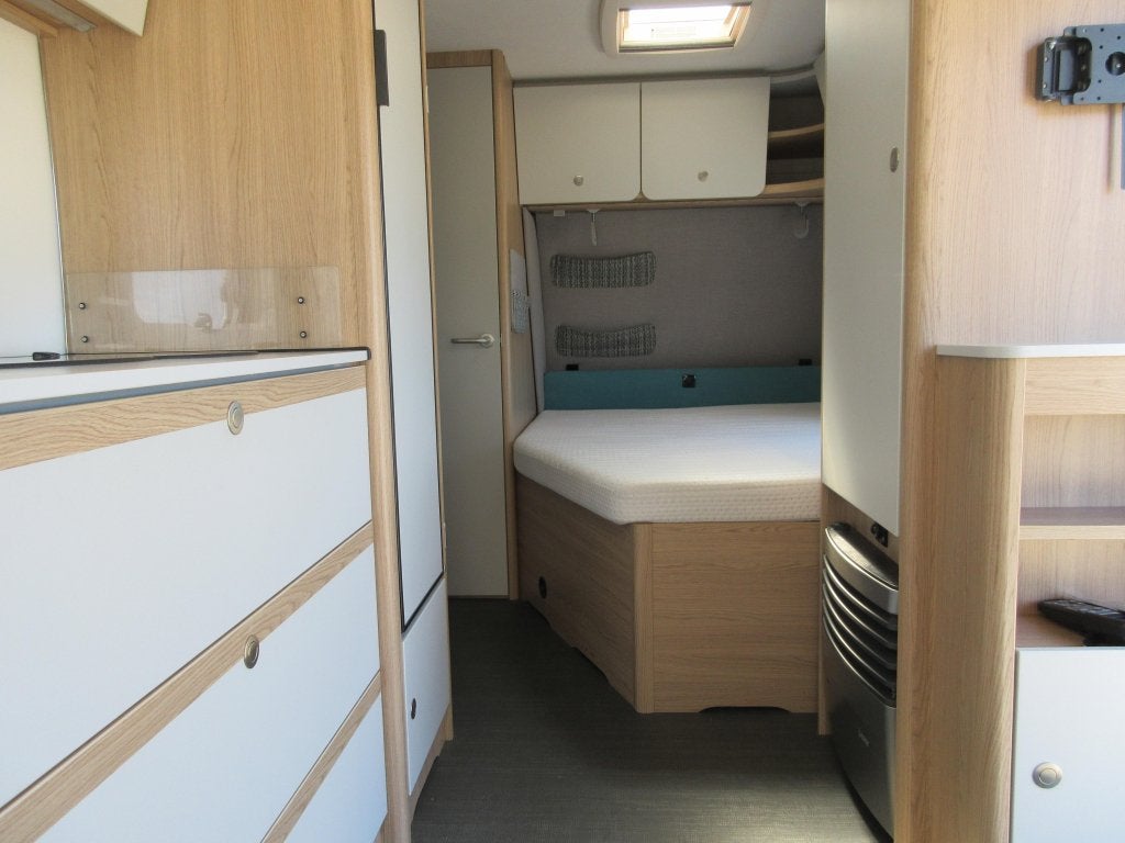 Dethleffs Aero 470 FR MET MOVER EN VASTE LUIFEL, Caravans en Kamperen, Rondzit, Overige typen, Dethleffs, Tot en met 4