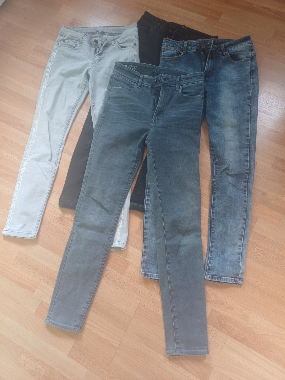Diverse jeans: G-Star, Vero Moda, Elvira, By Sasha, Ophalen of Verzenden
