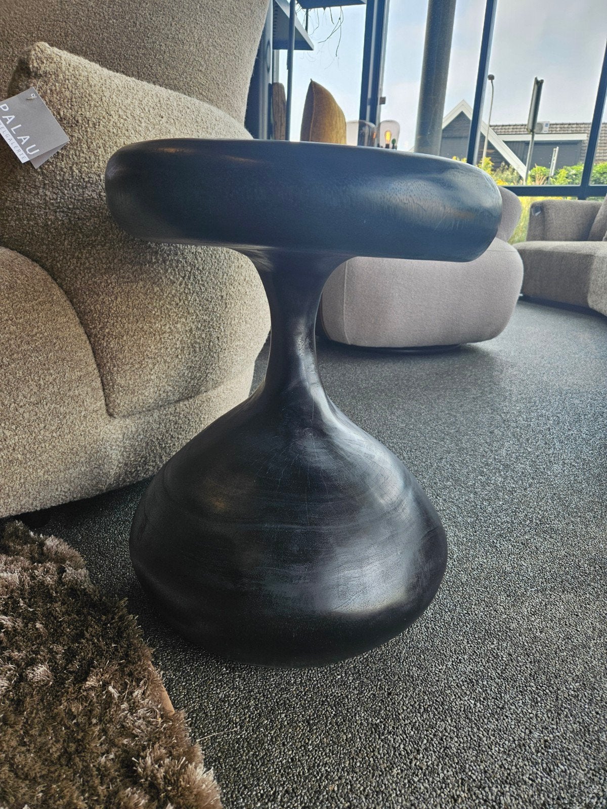 Bijzettafel " one of a kind " zwart hout, Verzenden