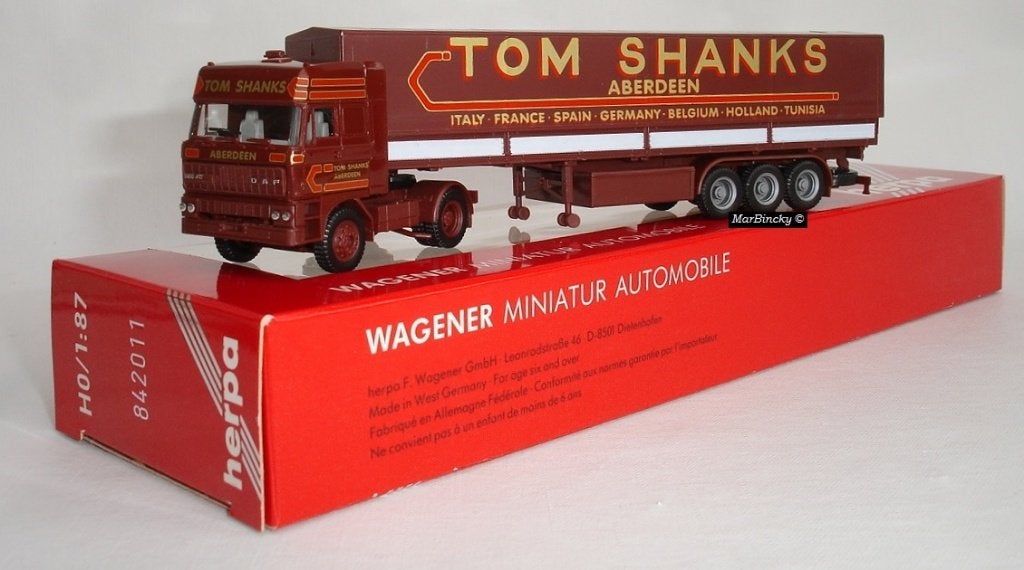 Herpa 842011 DAF 3600 Space Cab zeildoek oplegger Tom Shanks, Ophalen of Verzenden, Zo goed als nieuw, Bus of Vrachtwagen, Herpa