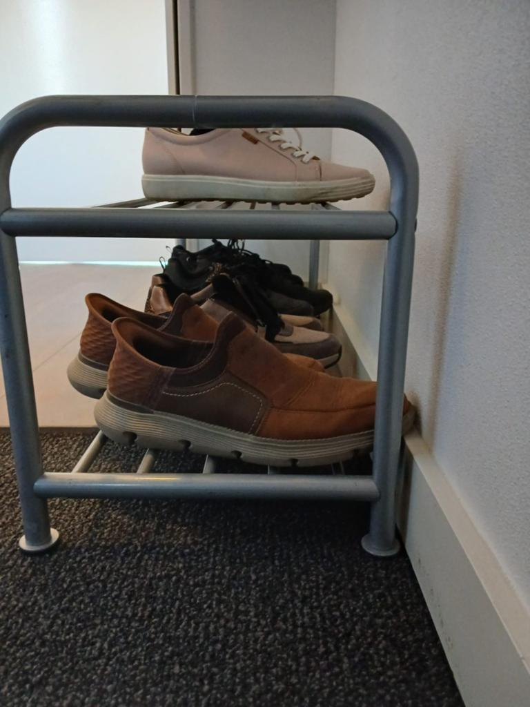 Schoenenrek metaal - handig en compact, Ophalen, Gebruikt