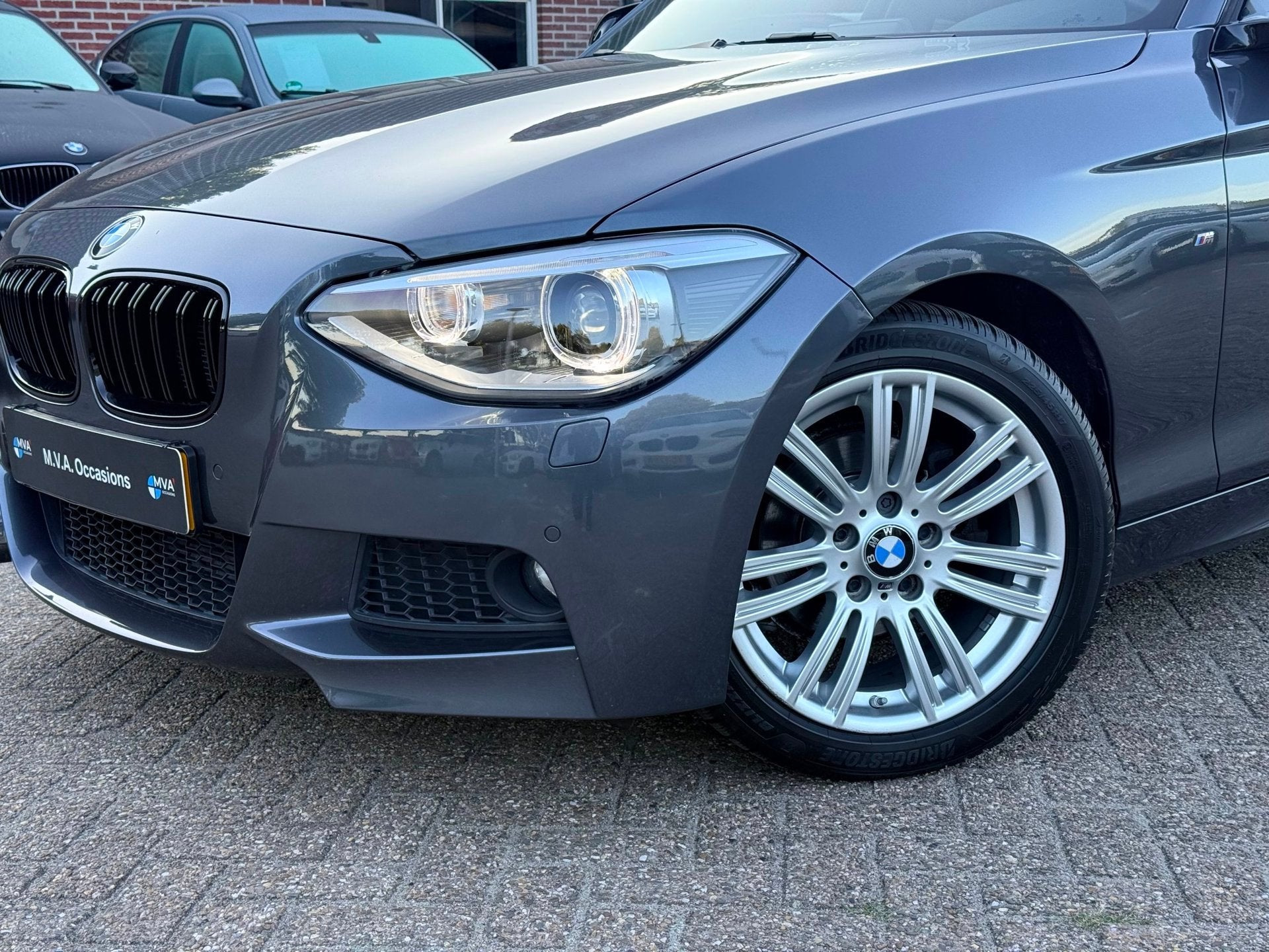 BMW 1-serie 116i Executive M Sport|Nieuwe Ketting + Klepseal, Auto's, Gebruikt, 4 cilinders, 650 kg, 17 km/l