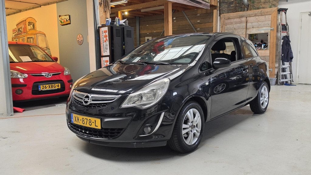 Opel Corsa 1.2-16V Color Edition Navi, Bluetooth, Volledig d, Voorwielaandrijving, Euro 5, 4 cilinders, Bluetooth
